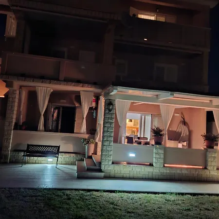 Lili Rab Lejlighed