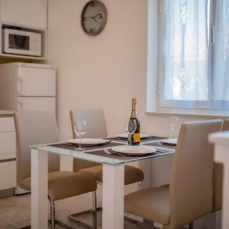 Lili Rab Διαμέρισμα *